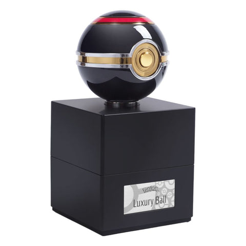 Pokemon - Luxury Ball Prop Replica