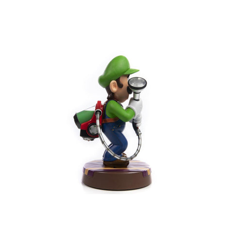 Luigi's Mansion 3 - Luigi 9" PVC Statue Standard Edition